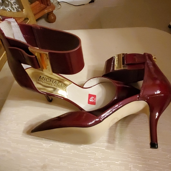 Brand New Michael Kors - Picture 5 of 6